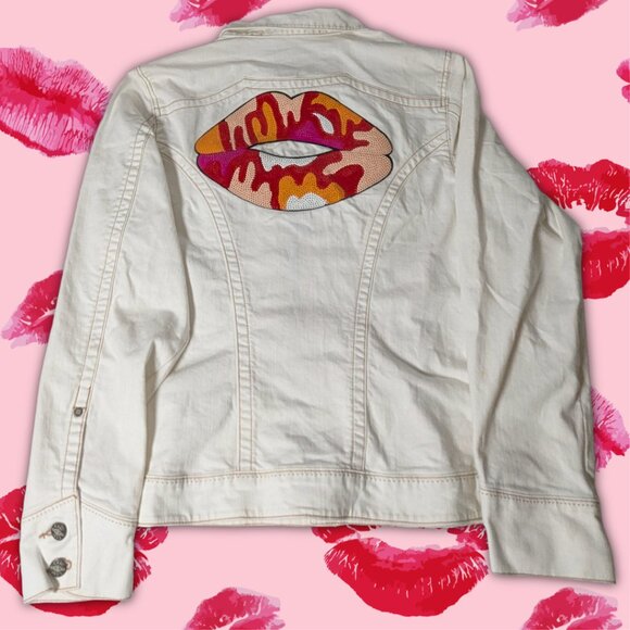 CAbi Bright White Denim Jacket with Sequin Lips Patches, Size XL - Picture 7 of 8